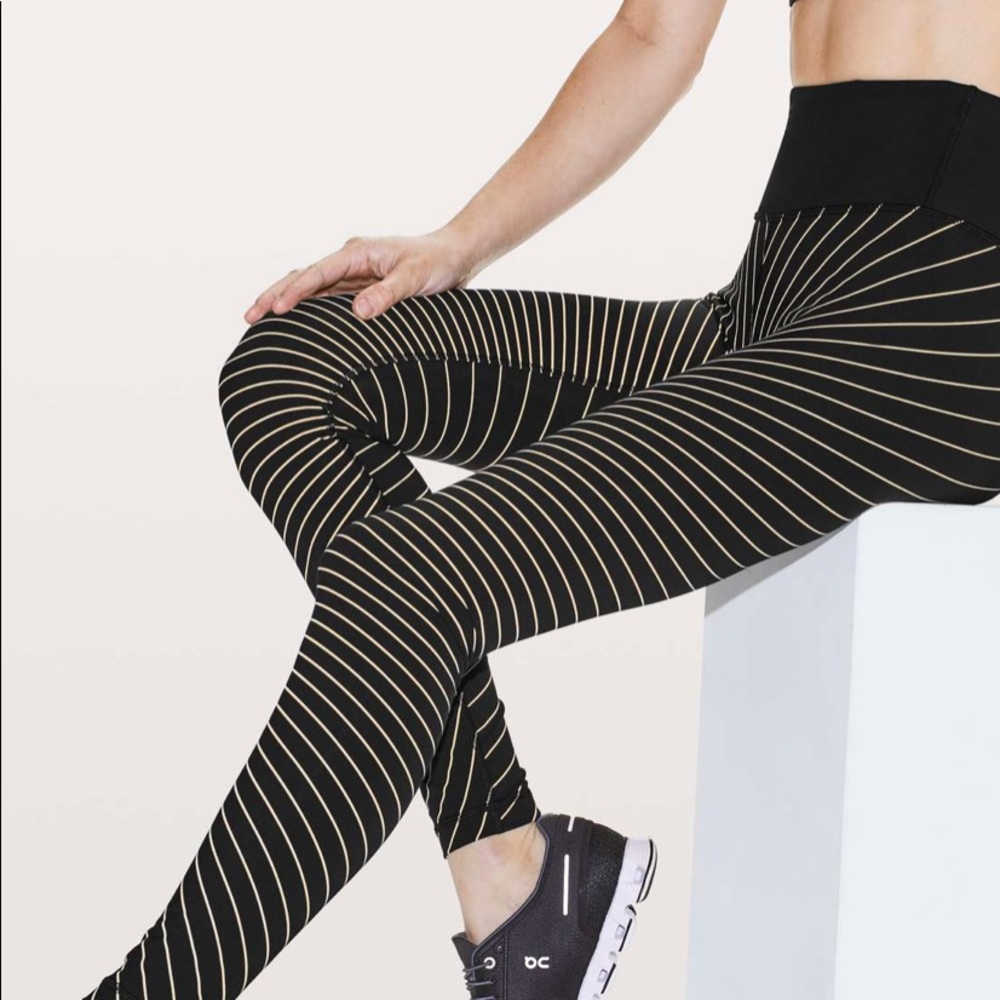 Lululemon Speed Wunder Tight* Reflective 28" Sz 6